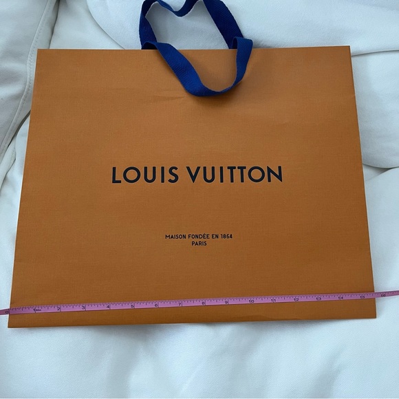 Authentic Louis Vuitton large orange paper bag - Picture 8 of 8